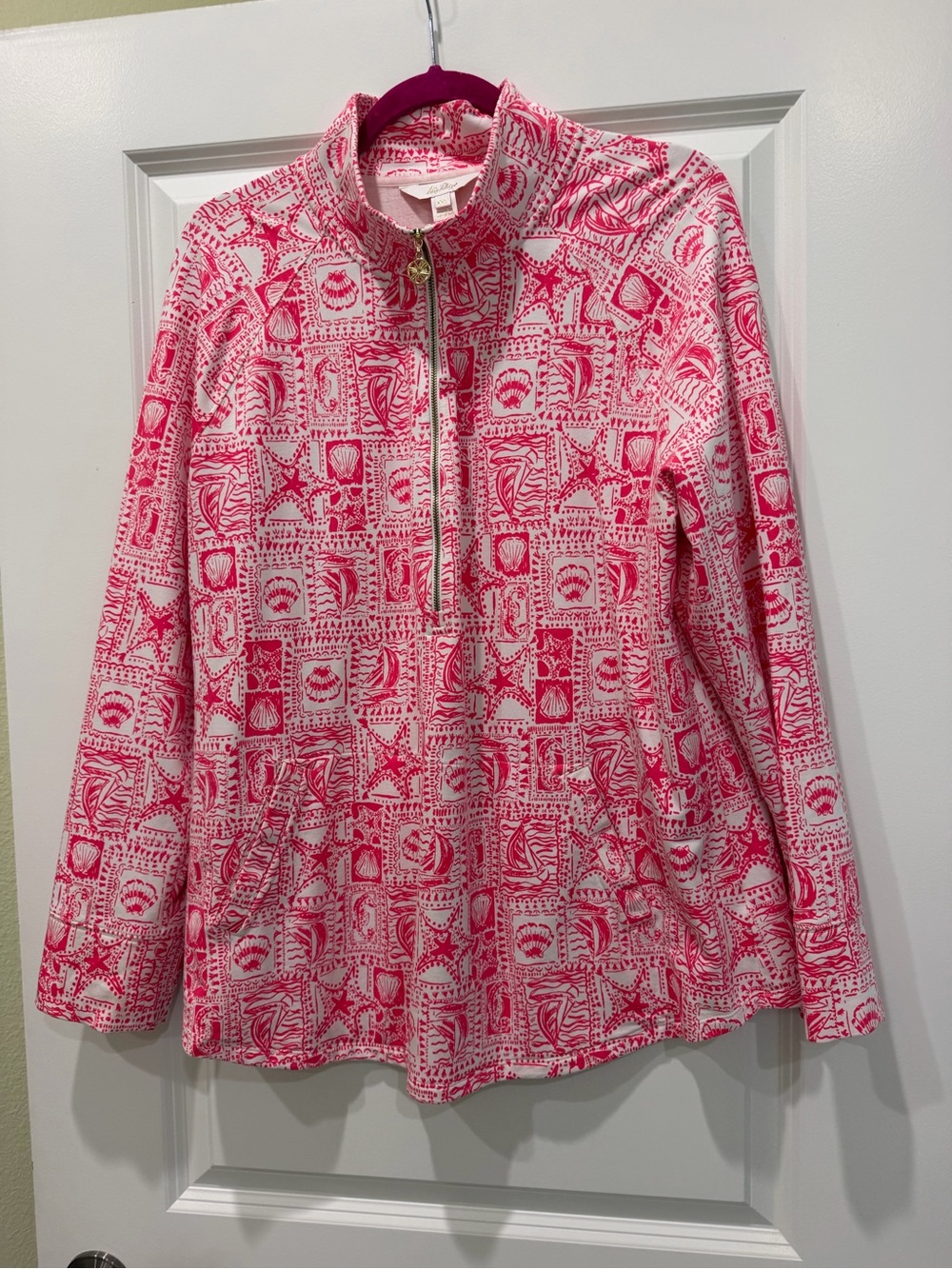 Lilly Pulitzer coral and white Shipper popover